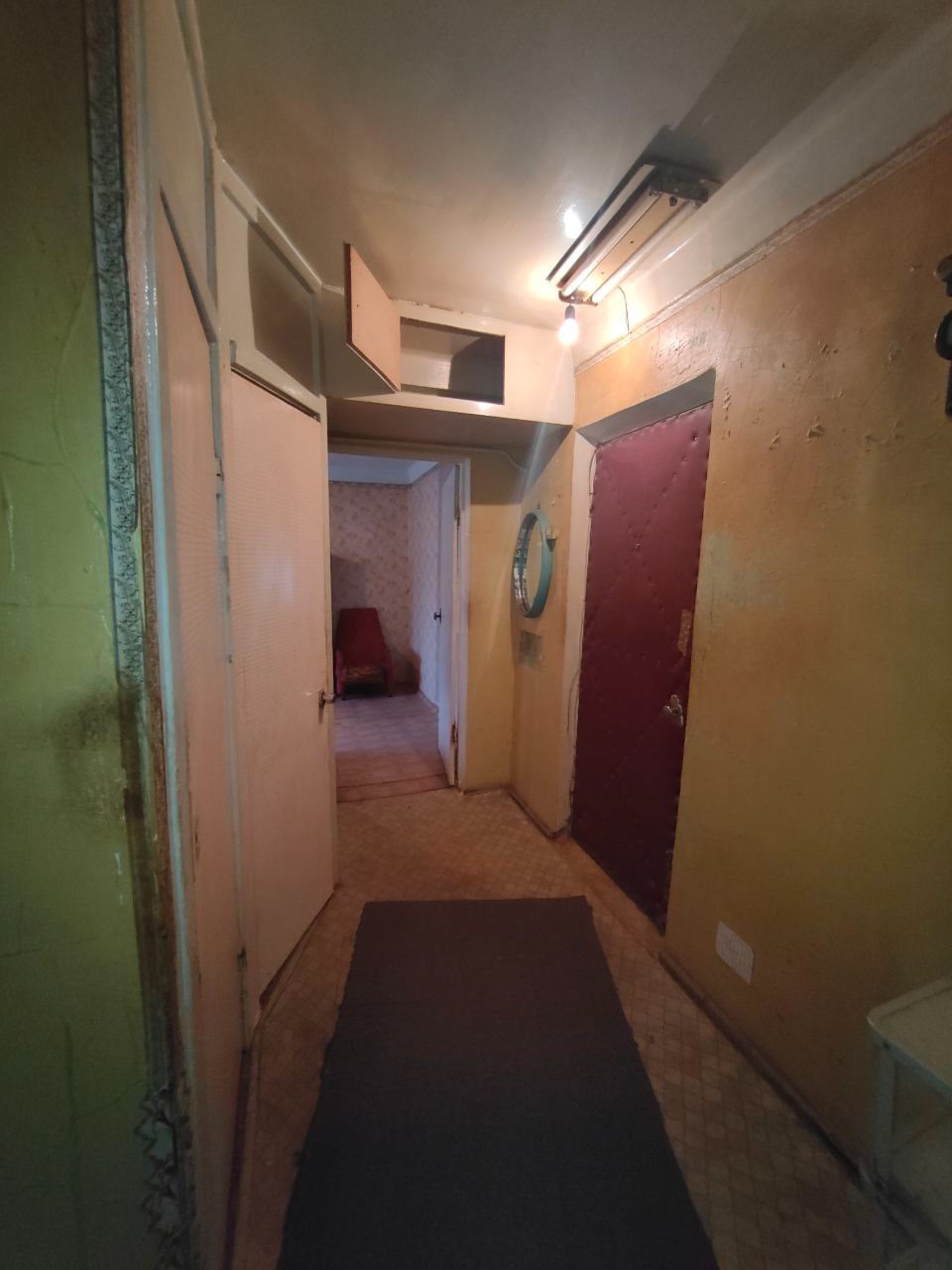 🔽🔽 🔽🔽 🏡 2-комнатная квартира 44 м² на 1/5 эт. (панельный дом) в кв. Левченко ✨ Чистый лист для вашего ремонта — создайте интерьер мечты! О квартире: — 1-й этаж 5-этажного панельного дома, высокий цоколь. — Пластиковые окна, решётки на окнах. — Состояние: под ремонт — простор для ваших идей и планировки. — Док...