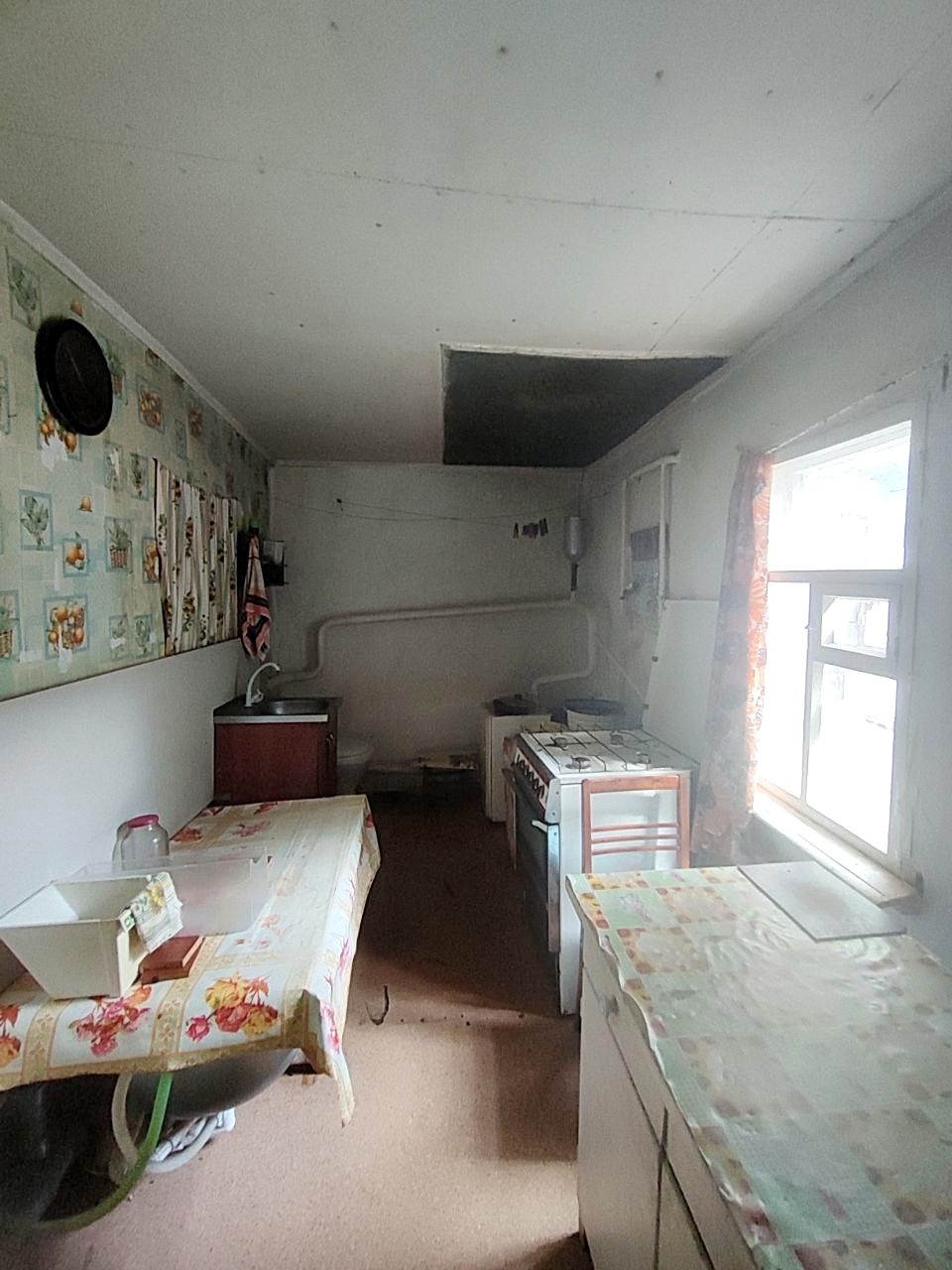 Продается небольшой домик в районе 4-й больницы, нижний Камброд. В доме есть электричество, газ и вода. Отопление работает от газового котла. Общая площадь дома — 37,2 квадратных метра. Цена — 1 800 000 рублей. Узнать больше или договориться о просмотре, звоните: +7(959)805-0087, +7(959)516-95-35, Оформите по...